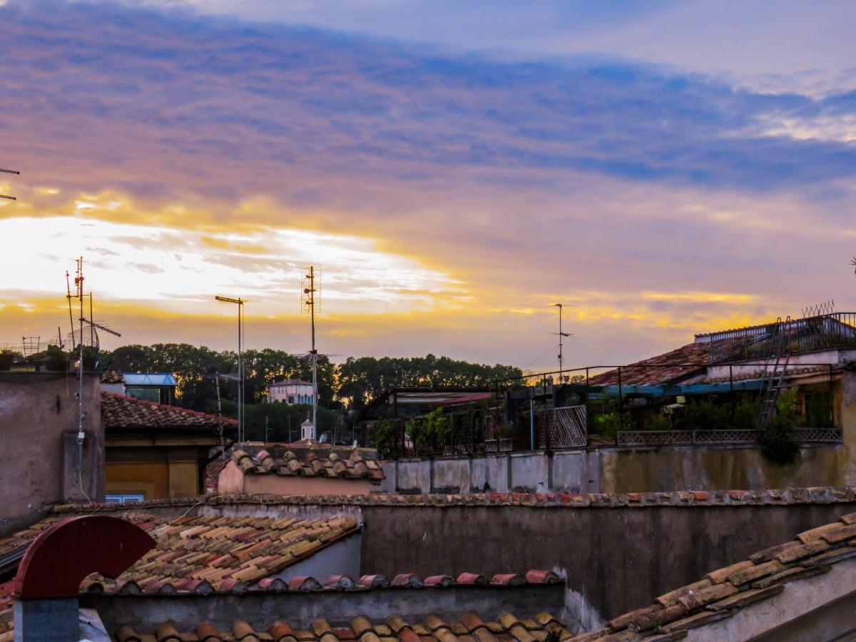 Mattia'S Penthouse - View Over Trastevere Roofs Рим Экстерьер фото