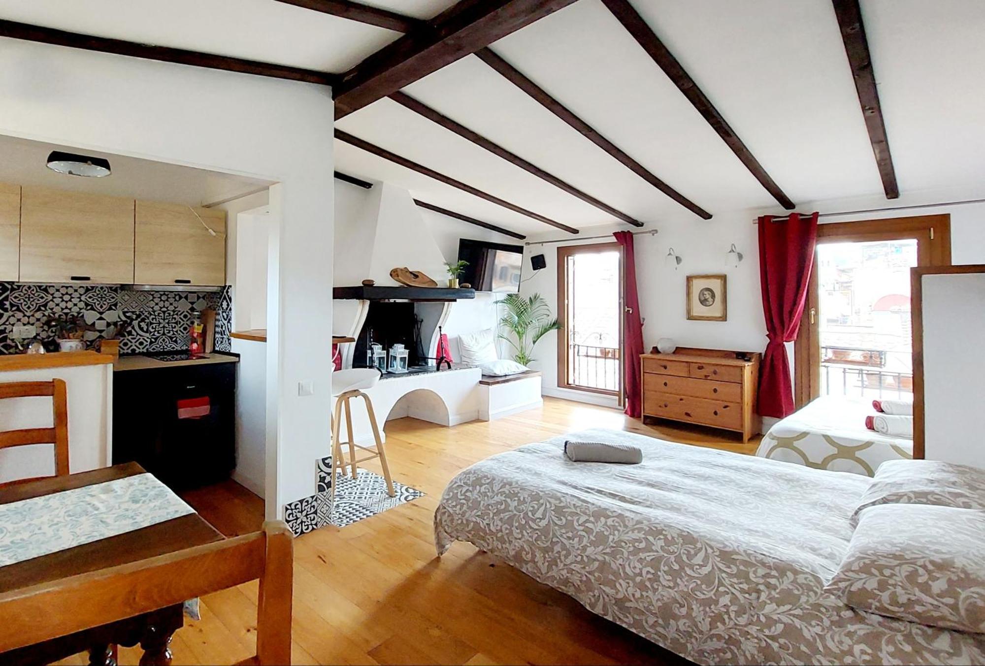 Mattia'S Penthouse - View Over Trastevere Roofs Рим Номер фото
